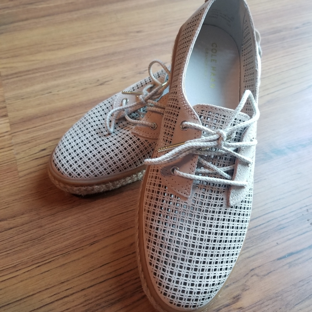 Women 9 Cole Haan Grand Zero shoe